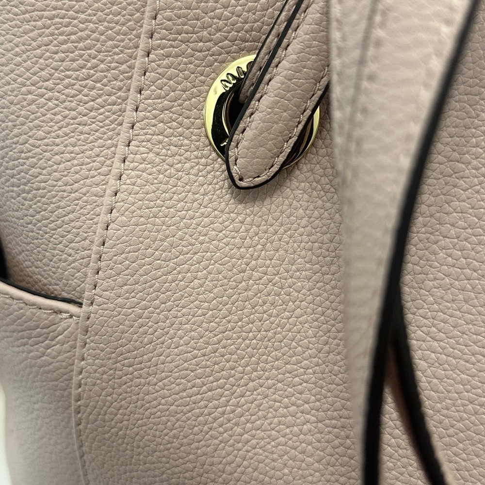 MICHAEL KORS | Large Tote Bag, Tulip, NWT - Picture 10 of 10